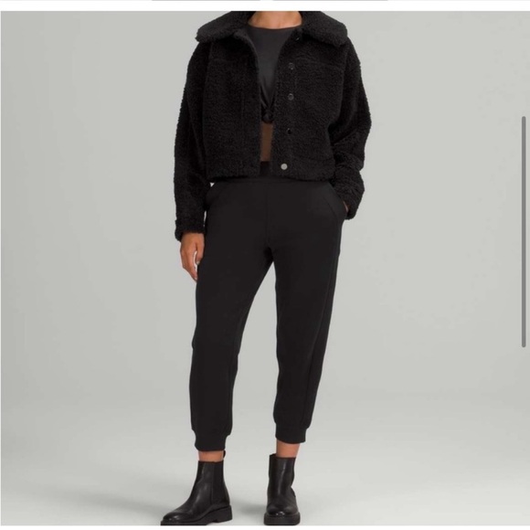 Lululemon // EUC  Black Sherpa Teddy Jacket - Picture 4 of 7